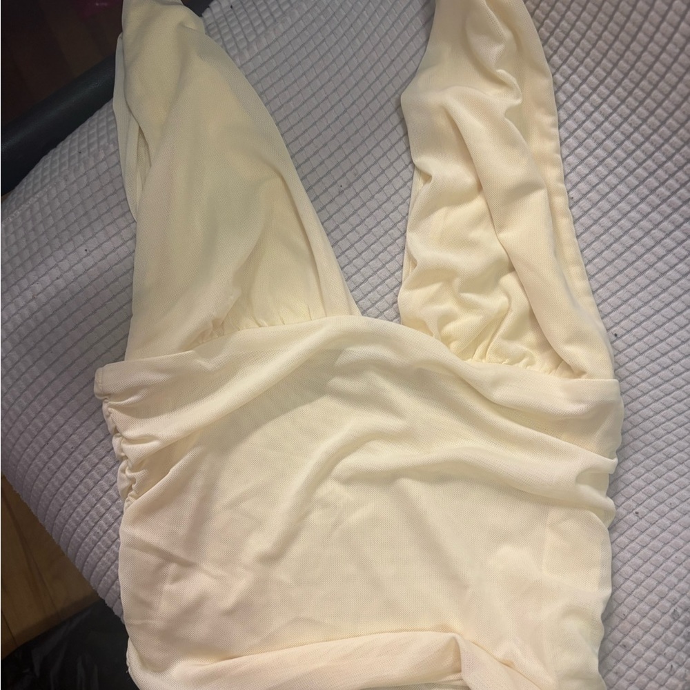 Garage Light Cream Sleeveless Top